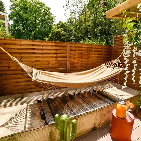 The Majestic Garden Apartment Paris