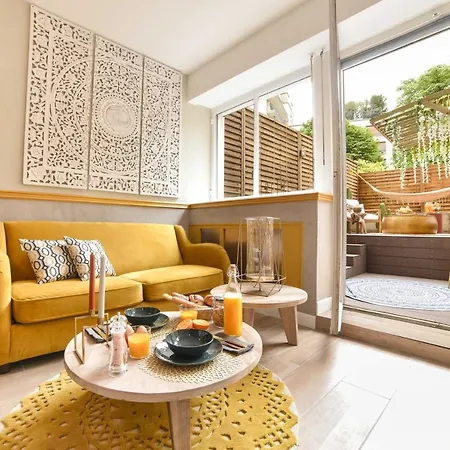 The Majestic Garden Apartment Paris