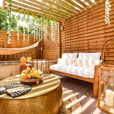 The Majestic Garden París