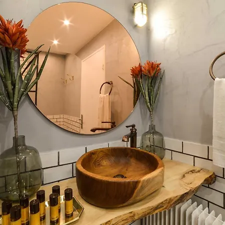 The Majestic Garden *